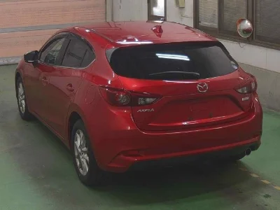 MAZDA AXELA