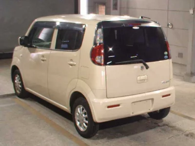SUZUKI MRWAGON