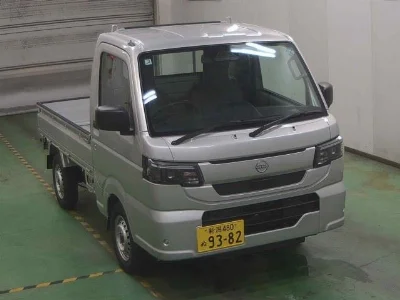 NISSAN CLIPPER TRUCK