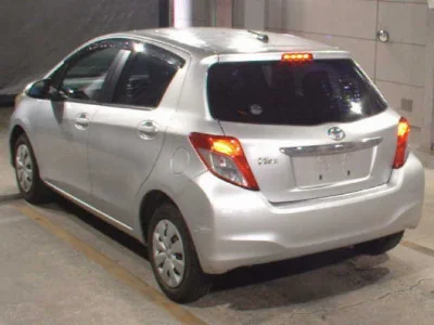 TOYOTA VITZ