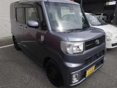 TOYOTA PIXIS MEGA