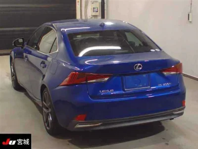 LEXUS IS