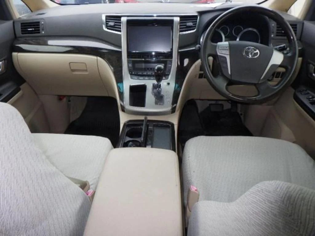 Toyota ALPHARD HYBRID  с аукциона в Японии