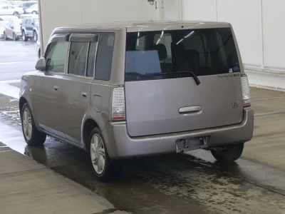 TOYOTA BB