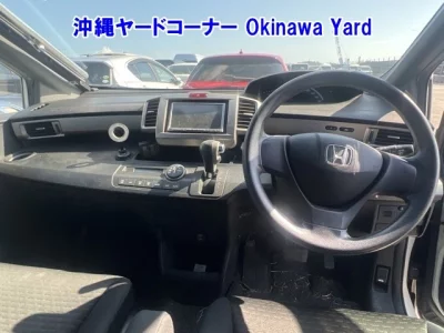 HONDA FREED SPIKE