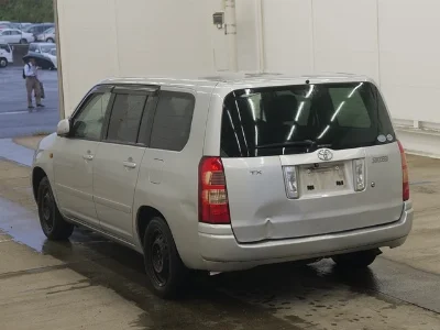 TOYOTA SUCCEED