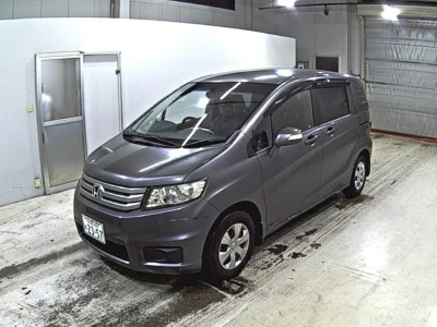 HONDA FREED SPIKE