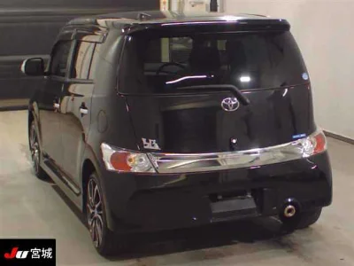 TOYOTA BB