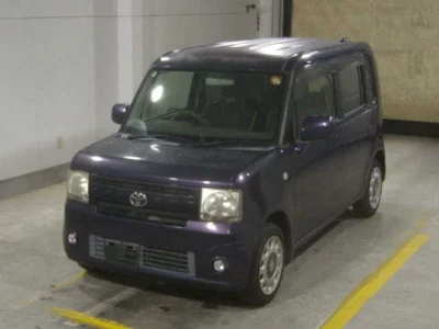 TOYOTA PIXIS SPACE