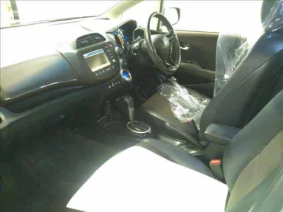 HONDA FIT SHUTTLE