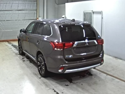 MITSUBISHI OUTLANDER PHEV