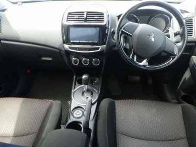 MITSUBISHI RVR