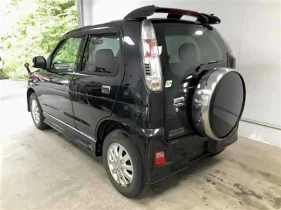 DAIHATSU TERIOS KID