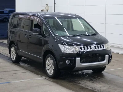 MITSUBISHI DELICA D5