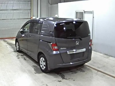 HONDA FREED SPIKE