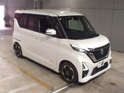NISSAN ROOX