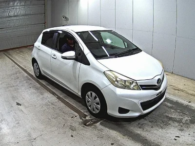 TOYOTA VITZ