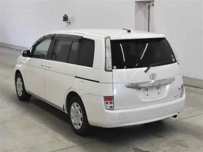 TOYOTA ISIS