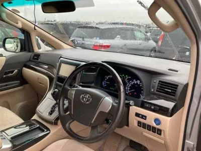 TOYOTA VELLFIRE
