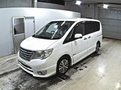 NISSAN SERENA