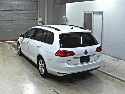 VOLKSWAGEN GOLF VARIANT