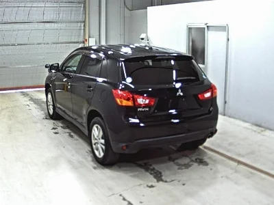 MITSUBISHI RVR