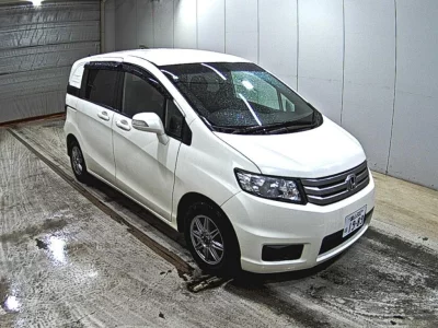 HONDA FREED SPIKE