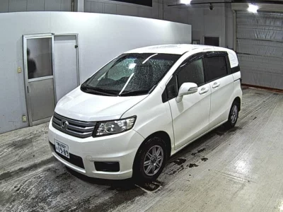 HONDA FREED SPIKE