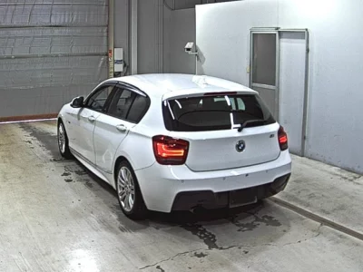 BMW 1 SERIES