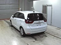 Цена авто Honda Fit с аукционов Японии, номер кузова GS4, пробег 61 000, оценка 8