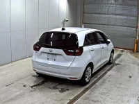 Цена авто Honda Fit с аукционов Японии, номер кузова GS4, пробег 61 000, оценка 8