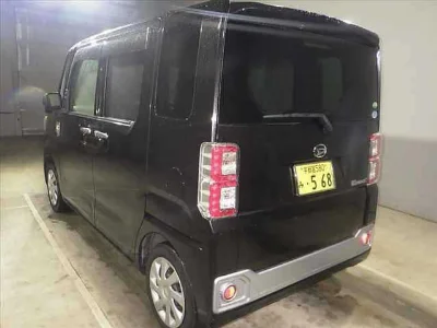 DAIHATSU WAKE