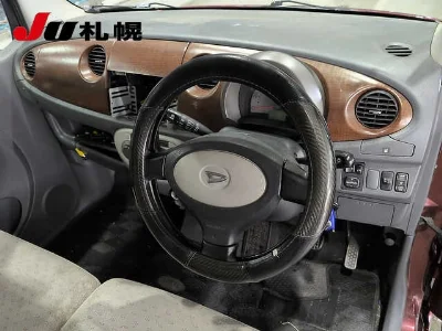 DAIHATSU MOVE LATTE