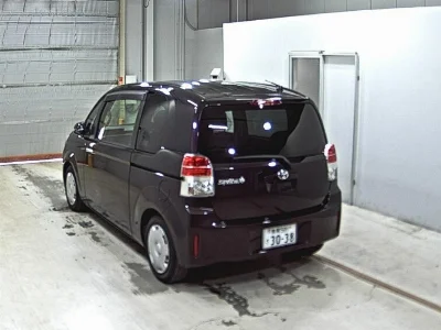 TOYOTA SPADE