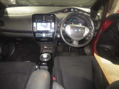 NISSAN LEAF