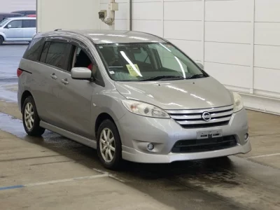 NISSAN LAFESTA