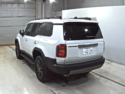 TOYOTA LAND CRUISER 250