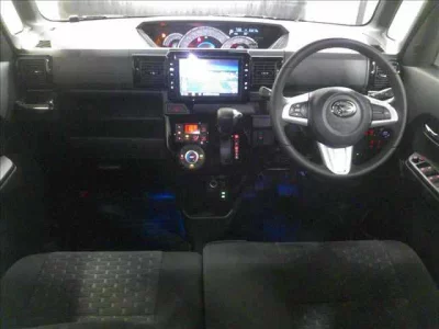 DAIHATSU WAKE