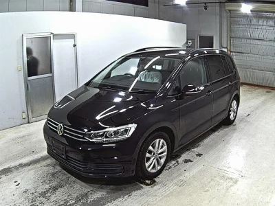 VOLKSWAGEN GOLF TOURAN