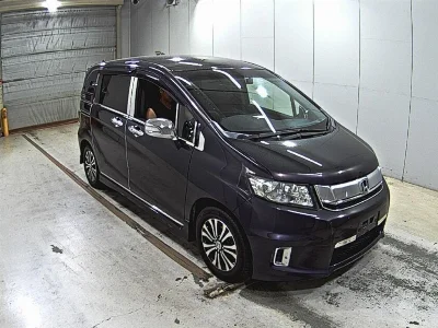 HONDA FREED SPIKE, 2015 — лот японского аукциона