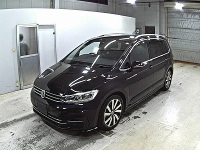 VOLKSWAGEN GOLF TOURAN
