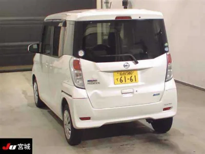 NISSAN DAYZ ROOX