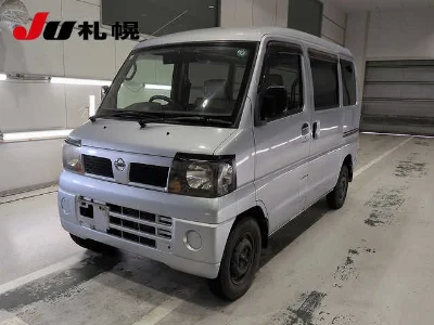 NISSAN CLIPPER VAN