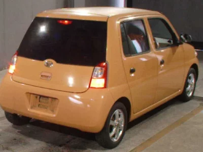 DAIHATSU ESSE