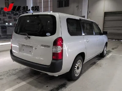 TOYOTA SUCCEED
