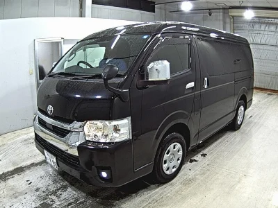 TOYOTA HIACE
