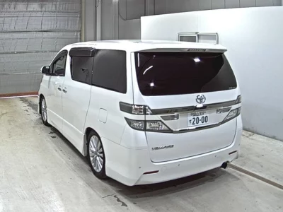 TOYOTA VELLFIRE