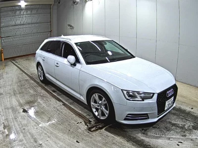 AUDI A4 AVANTE