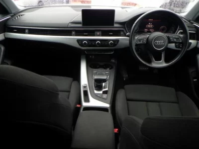 AUDI A4 AVANTE