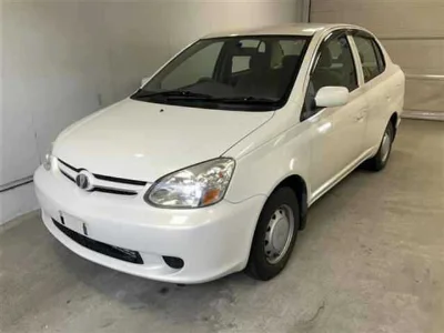 TOYOTA PLATZ